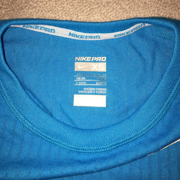 Nike Thermal Long Sleeve Shirt - Picture 3 of 6